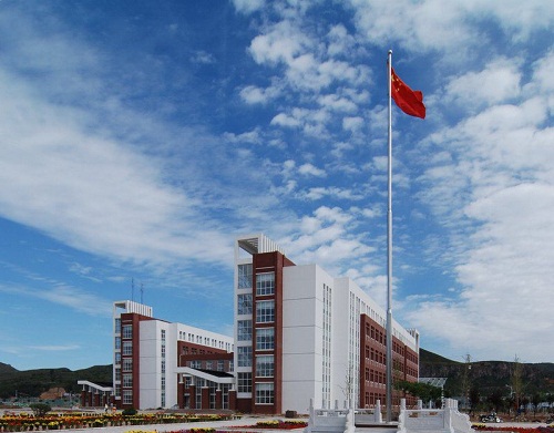 承德石油高等專科學校
