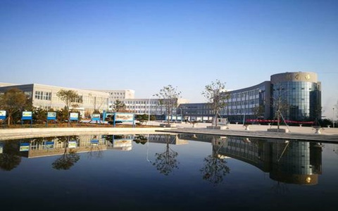 成都指南針職業技術學校行政管理