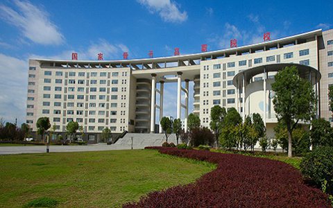 成都信息技術學校航空乘務與高鐵