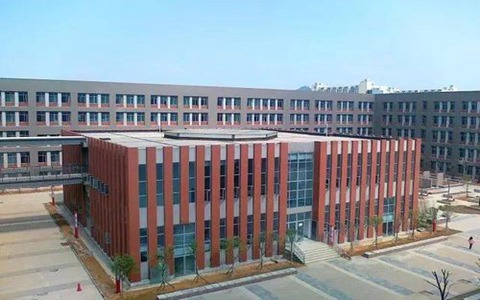 成都棠湖科學技術學校汽車運用與維修專業