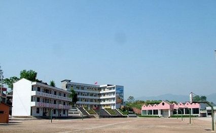 達州大竹縣中峰職業技術學校