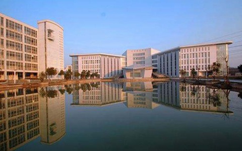 廣漢市職業中專學校機械制造與控制