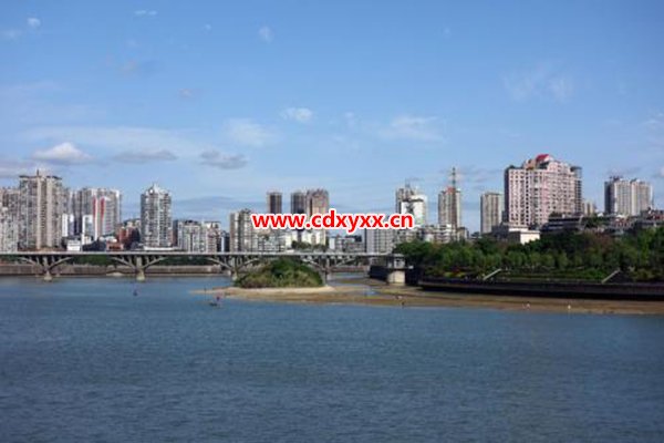 內江職高學院怎么樣